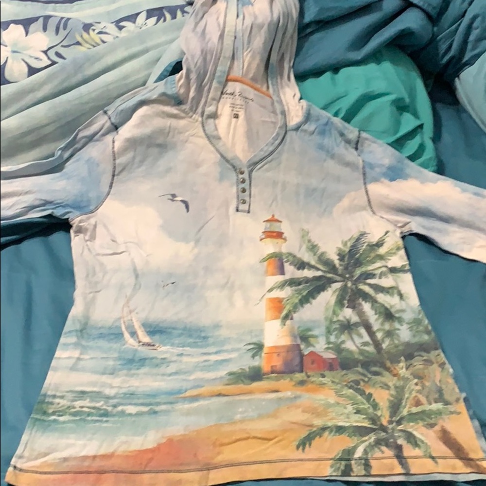 Lightweight lighthouse hoodie with 3/4 sleeves